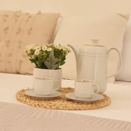 Apartment G&f House *